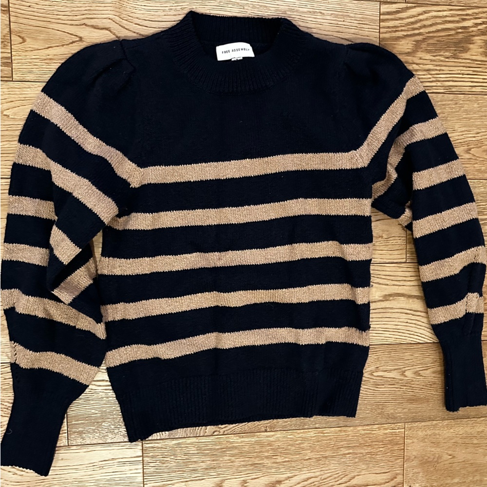Free Assembly Navy Brown Stripe Puff Sleeve Sweater Small